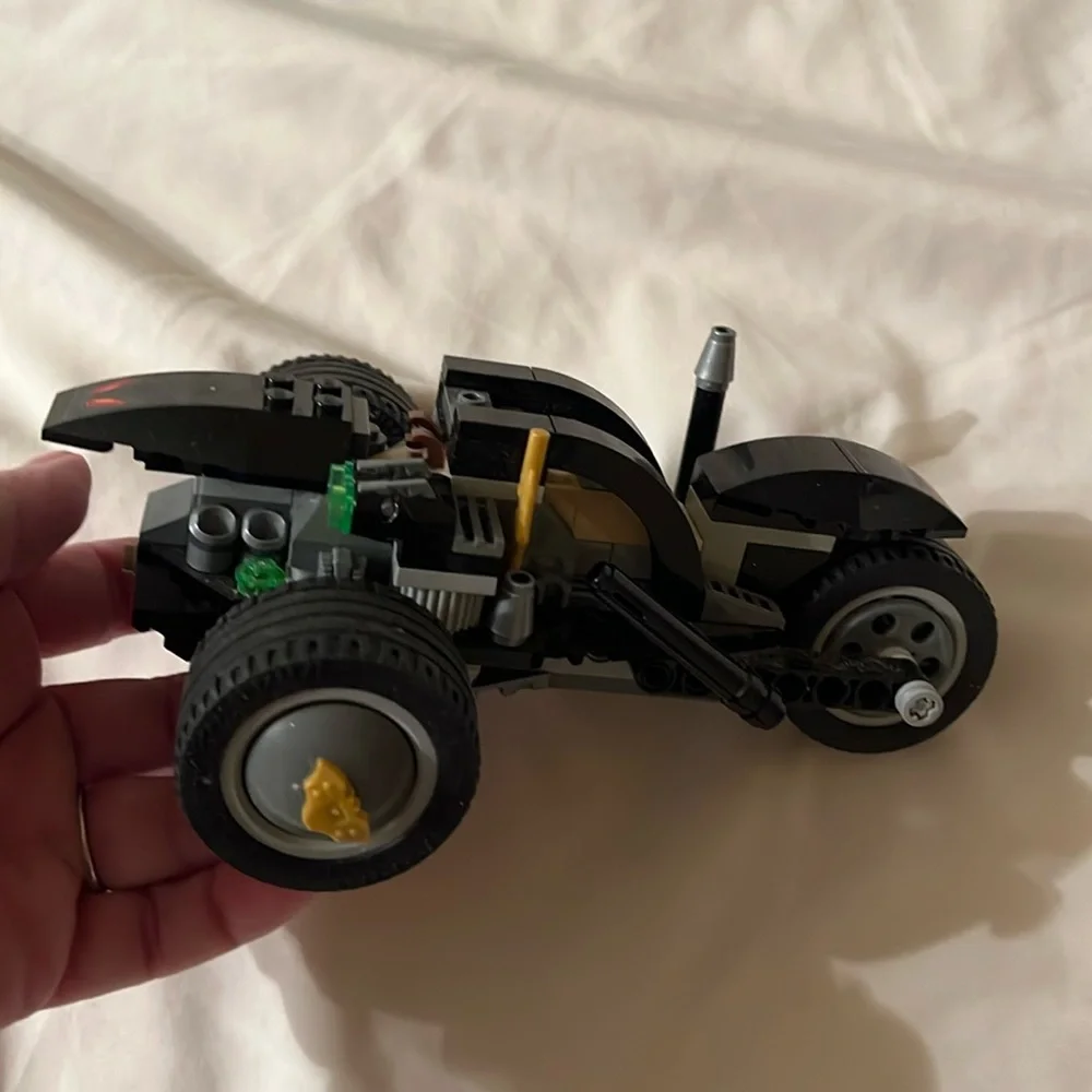 Lego Batmobile car for disassembling and reassembling Batman bat car legos brick